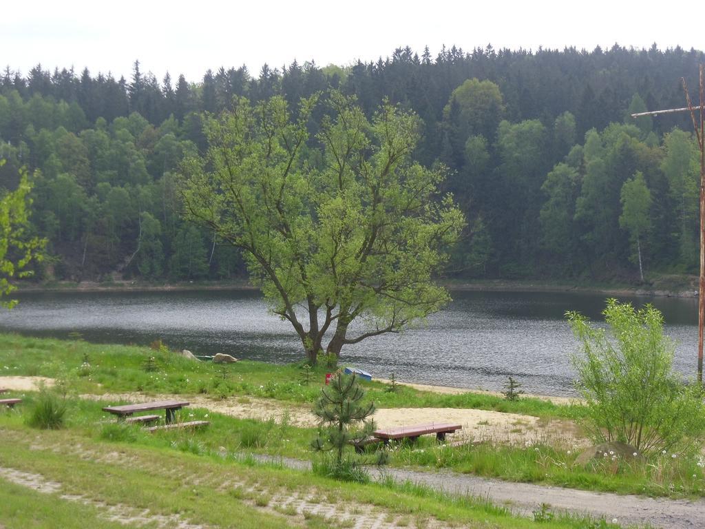 Domki Nad Jeziorem Karlowice エクステリア 写真